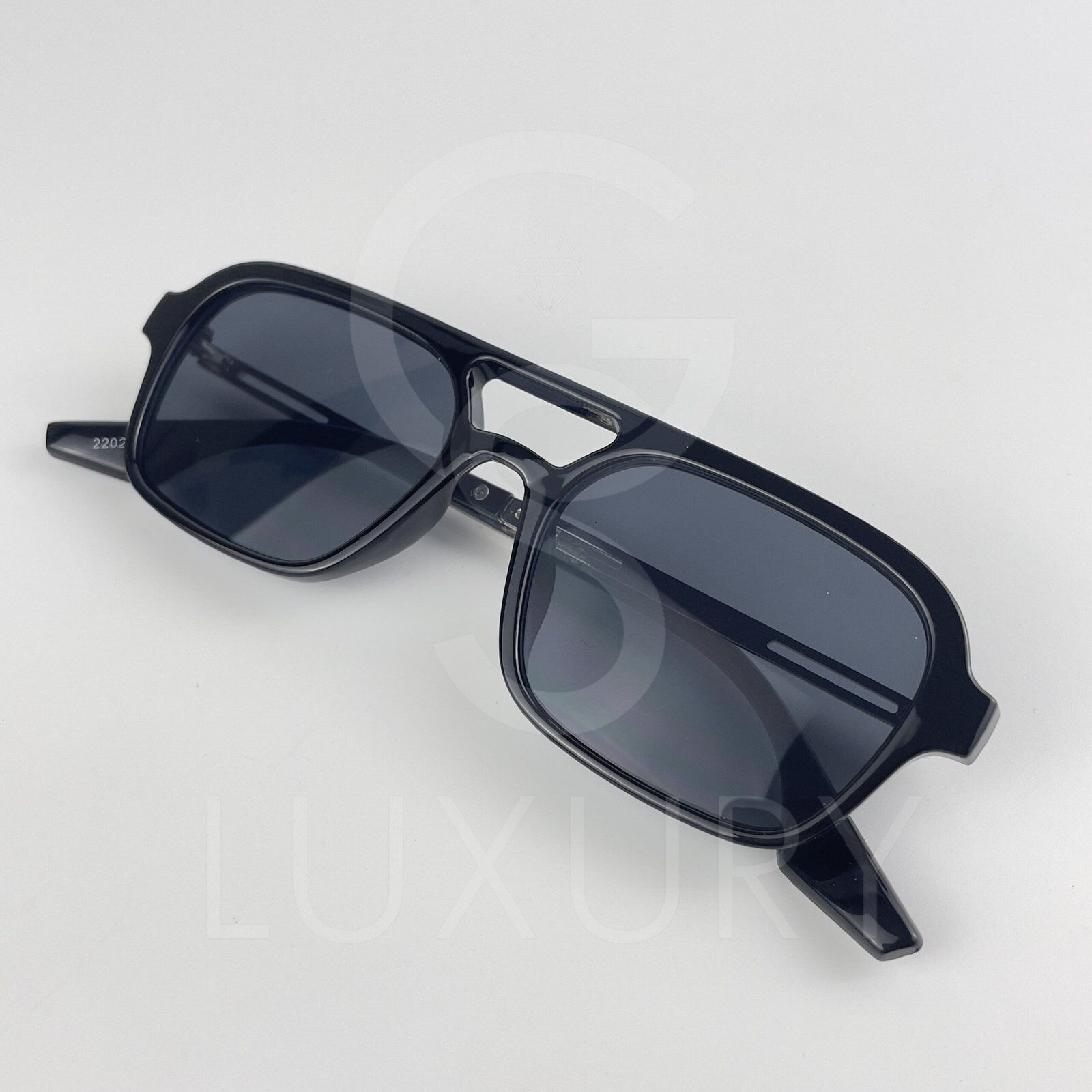 Lunette de soleil SM Double pontNoir Verre Noir 2202