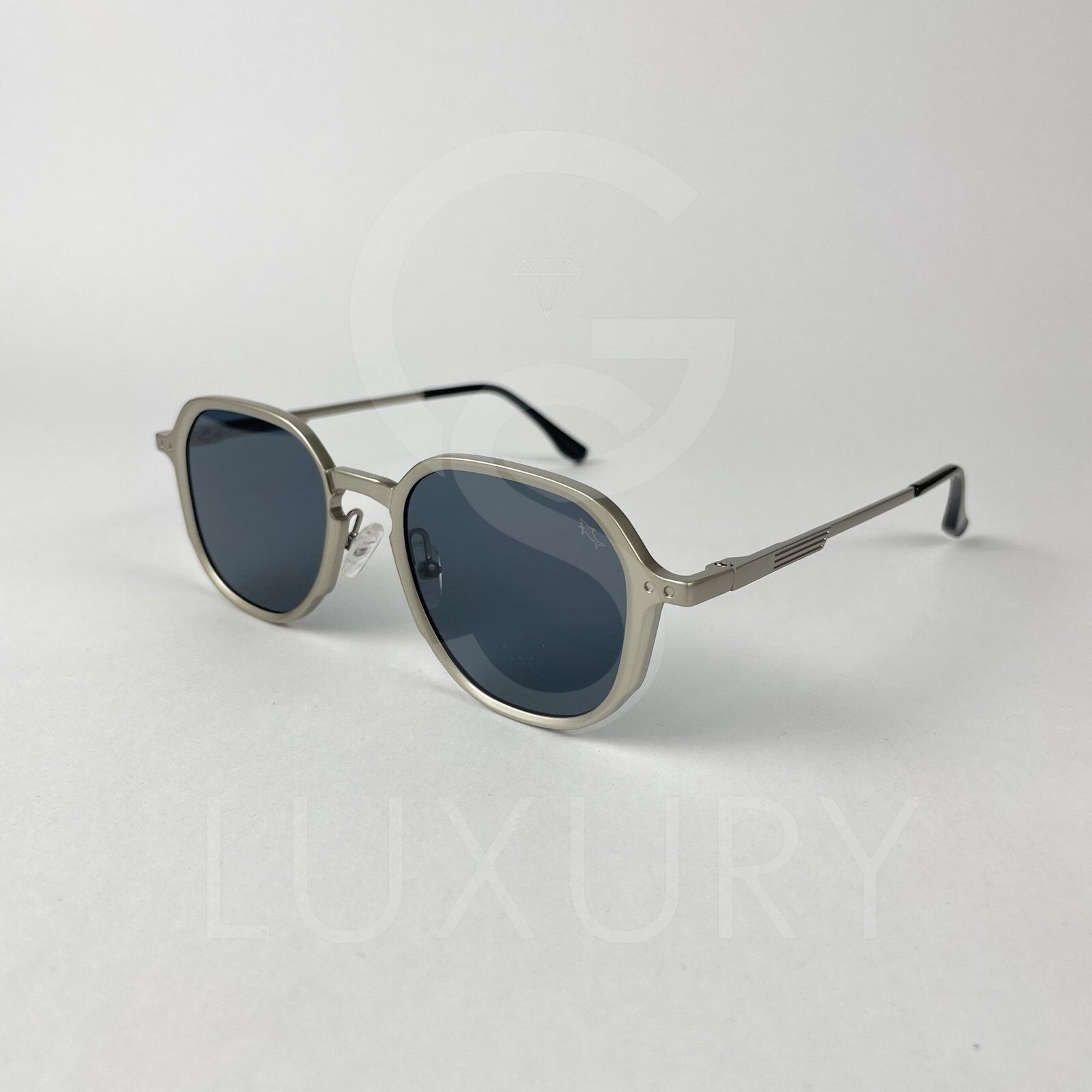 Lunette de soleil shark gris noir LX3029
